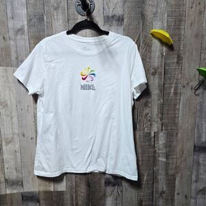 Nike Shirt Women's White Short Sleeve Rainbow Pinwheel Logo Tee Crew Neck